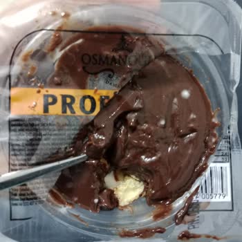 Midyat BİM Mağazasındaki Osmanoğlu Profiterol Üzerindeki Küf, Halk Sağlığını Tehdit Ediyor