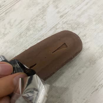 Migros’ta Satın Alınan Eti Browni Intense Ürünün Renk Bozulması Ve Sağlık Endişesi