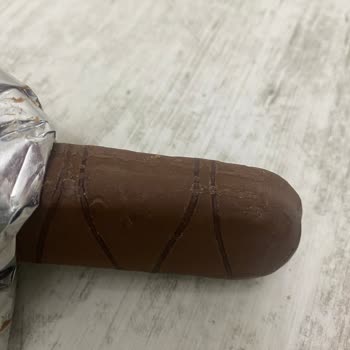 Migros’ta Satın Alınan Eti Browni Intense Ürünün Renk Bozulması Ve Sağlık Endişesi
