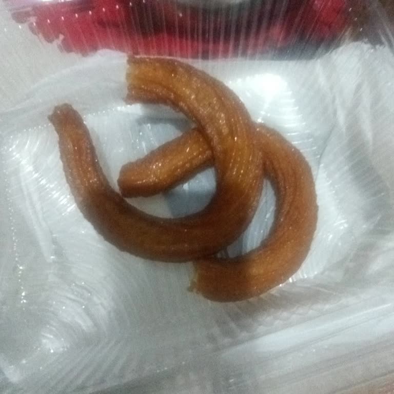 Alnıaçıklar Cafe Restoran’da Bayat Halka Tatlısı Satışı Ve İade Talebi