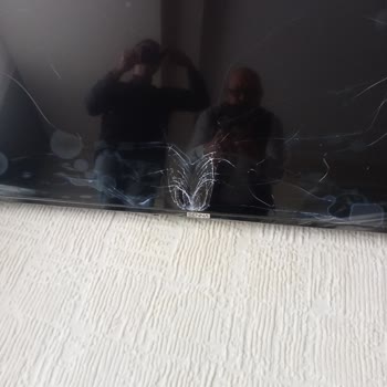 Kırık Ekranlı Onvo TV İçin Yetkili Servis Değişim Reddedildi