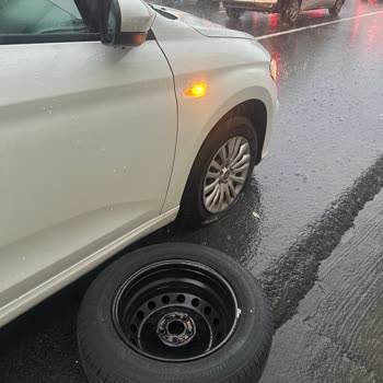 Garenta’dan Lastik Patlaması Ve Yetersiz Yardım Nedeniyle İş Toplantısını Kaçırdım