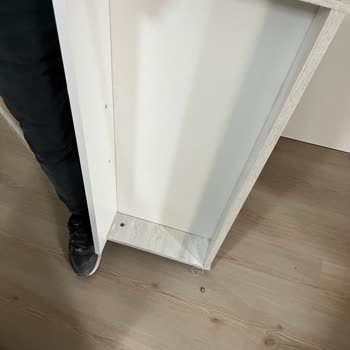 Taşpınar Şubesi Çatlamış Gardırop Montajı İçin Ücret Talebi Ve Hizmet Reddi