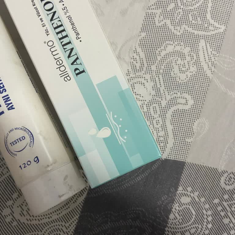 Alldermo Panthenol Krem Tüpünün Kirli Ve Sararmış Gönderimi