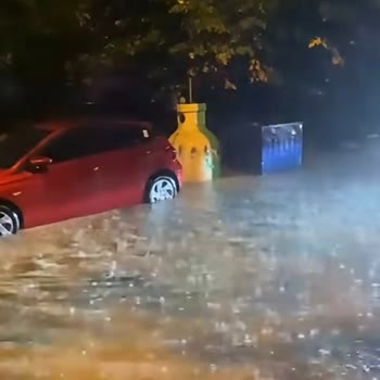 Şiddetli Yağış Ve Yetkililerin Uyarısına Rağmen Biletinial İadesi Reddi
