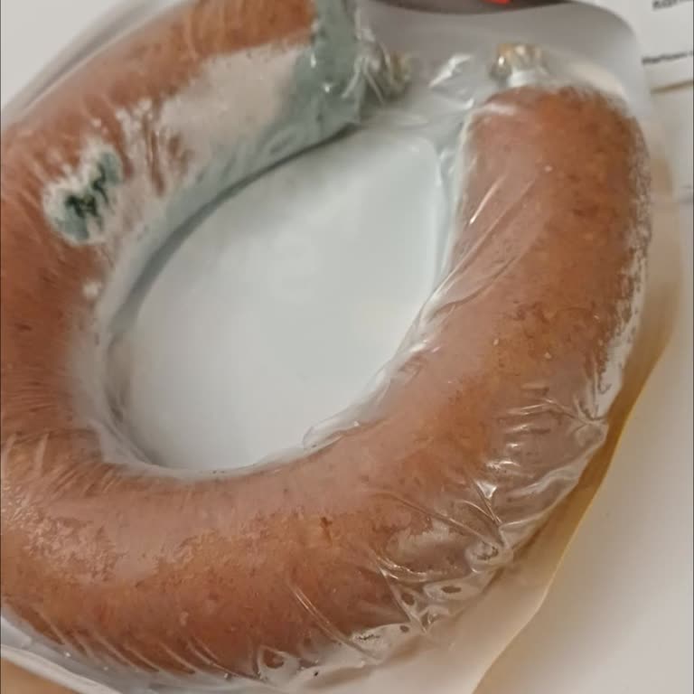 Migros Hemen'den Gelen Küflü Sucuk İçin Kalite Kontrol İsteği