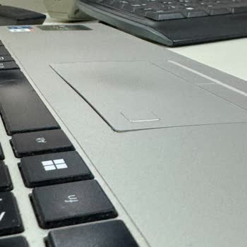 Monster Laptopta Batarya Ve Touchpad Şişmesi Güvenlik Riski
