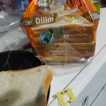 Küflü UNO Süper Dilim Ekmek İçin İade Talebi