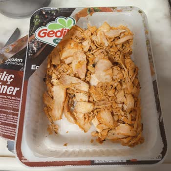Gedik Piliç Döner Ürününde Pişmemiş Tavuk Parçaları Çocukların Sağlığını Tehdit Ediyor