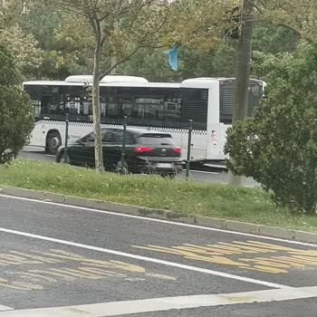Alipaşa Mahallesinde Otobüs Durak Ve Korunak Eksikliği