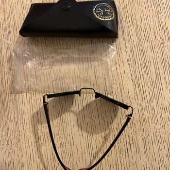 Ray-Ban Ferrari Black Gözlüğüm Kırık Geldi, Müşteri Hizmetinden Cevap Yok