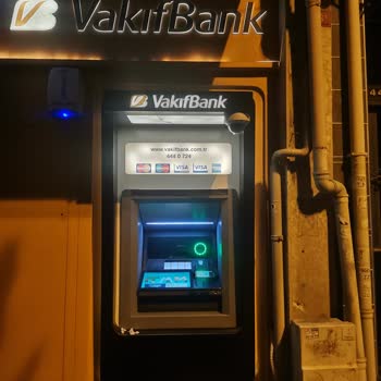VakıfBank ATM’sinden Garanti Bankası’na QR Kodlu 1050 TL Yatırma İşleminde Hata Ve İlgisizlik