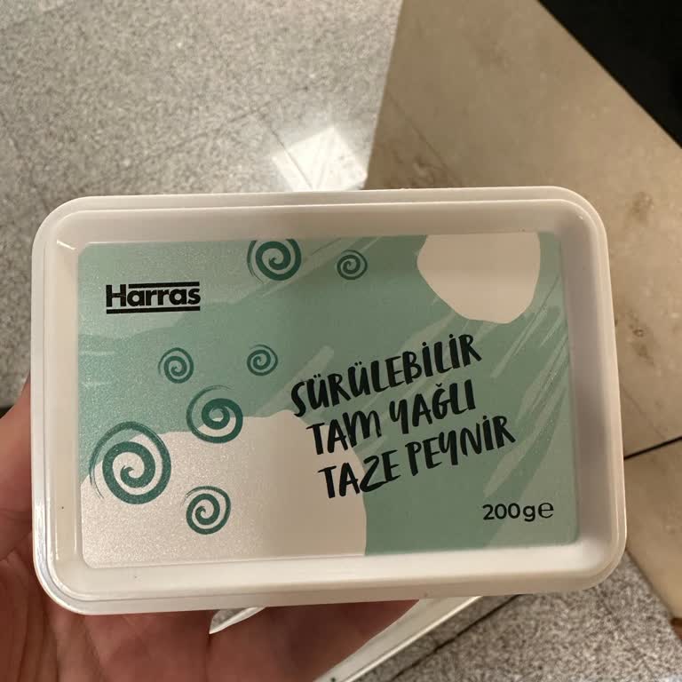 Harras Marka Sürülebilir Tam Yağlı Taze Peyniri Küflü Çıktı Gıda Güvenliği Sorunu