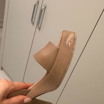 Derimod Topuklu Sandalette İlk Kullanımda Deri Soyulması Ve Trendyol İade Sürecinde Çözüm Yok