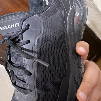 Derimod'ta Skechers Sneaker'da Kısa Sürede Açılma Ve Yırtılma: Ücretsiz Onarım Ve Değişim Talebi