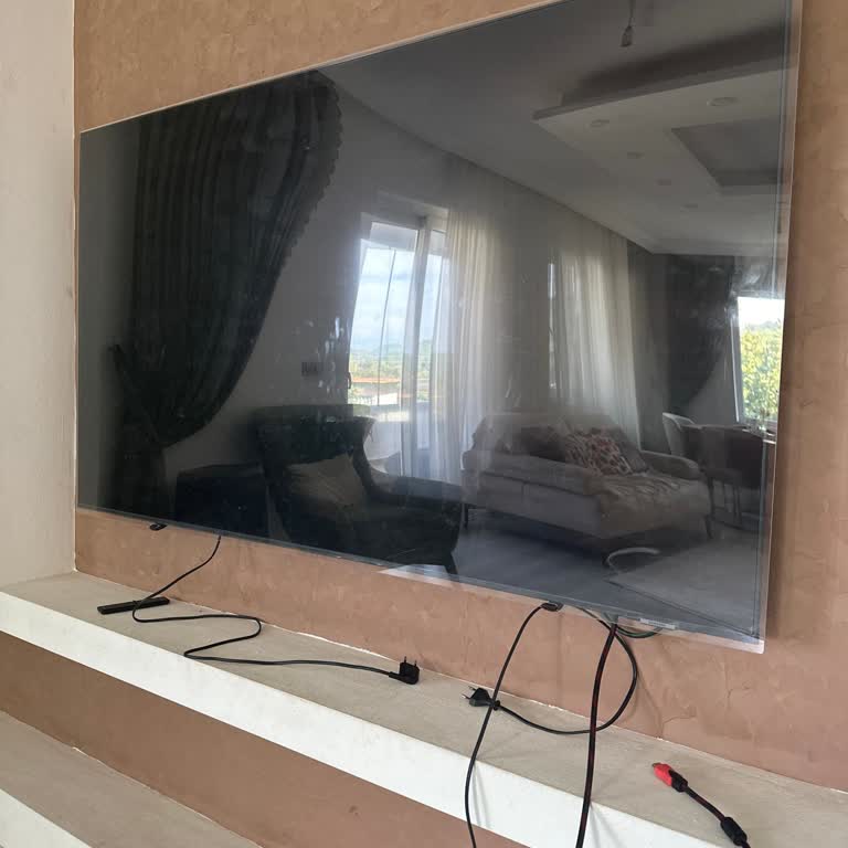 Samsung Crystal UHD Televizyonun Aniden Kapanması Ve 2 Yıllık Kullanılamaz Duruma Gelmesi