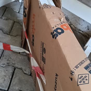Yırtık Koli Ve Geciken Kargo Nedeniyle Alınmayan Ütü İçin Taksit Ödemek Zorunda