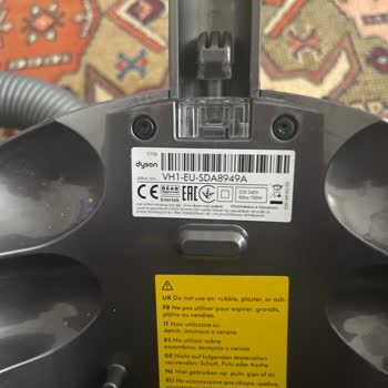 Dyson Garanti Kapsamındaki Kırık Aparat İçin Ücret Talebi Ve İade Sözünün Tutulmaması