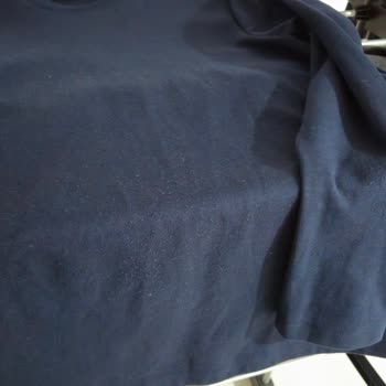 LCW Bartın Mağazasında Erkek T-Shirtlerde Hızlı Tiftiklenme Ve İade Talebi