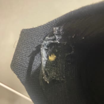 ASICS Gel-Kayano 31 zeigt nach fünf Monaten Schäden an der Ferse