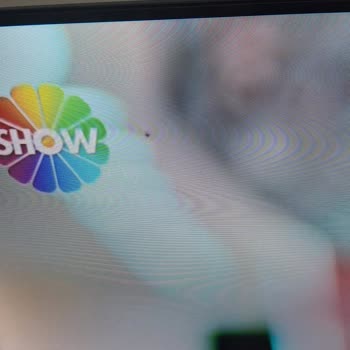 BİM'den Satın Alınan Yeni TV'nin Daha Önce Kurulu Olması Ve Ekrandaki Kusur