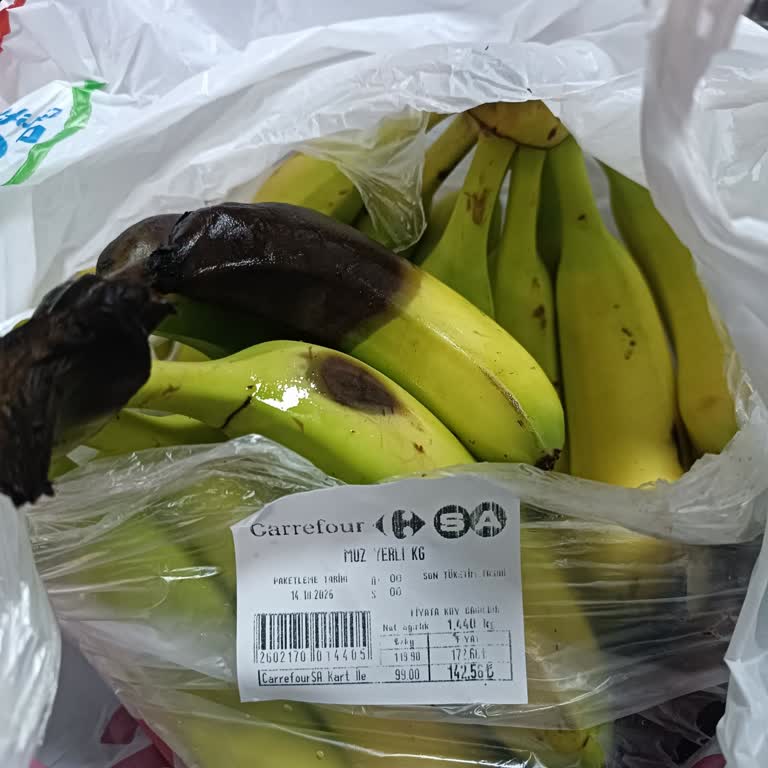 Carrefour Siparişinde Çürük Ve Olgunlaşmamış Muzlar