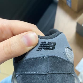 Sneaks Up'tan New Balance 9060 Ayakkabıda Kusurlu Ürünler Ve Geciken İade