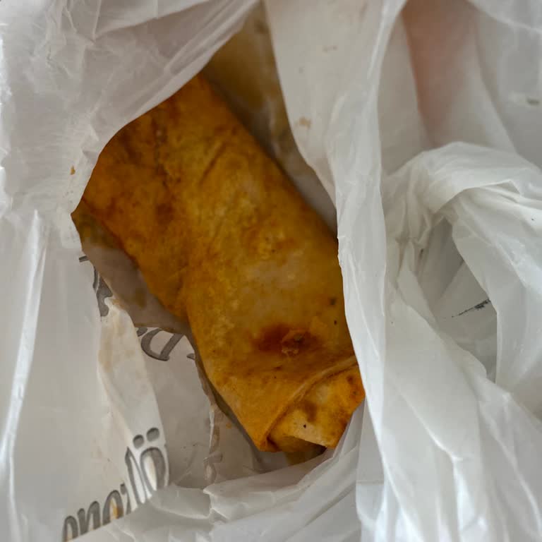 Sert Lavaş Ve Tazelik Eksikliği Nedeniyle Yenilemez Döner Siparişi