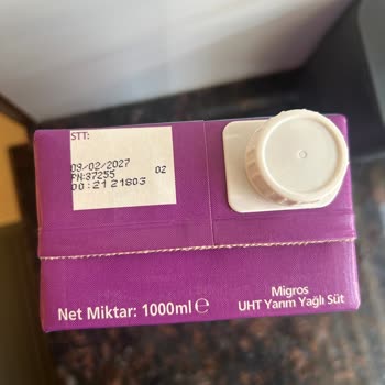 Migros Hemen'den Bozuk Süt Teslimatı Ve Ciddi Sağlık Riski