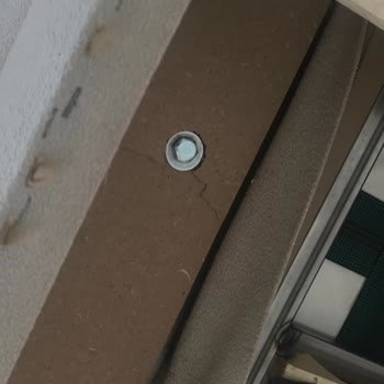 Mondi Home'da Yanlış Ayak Montajı Ve Kırık Koltuk İçin Haksız Ücretli Servis Talebi