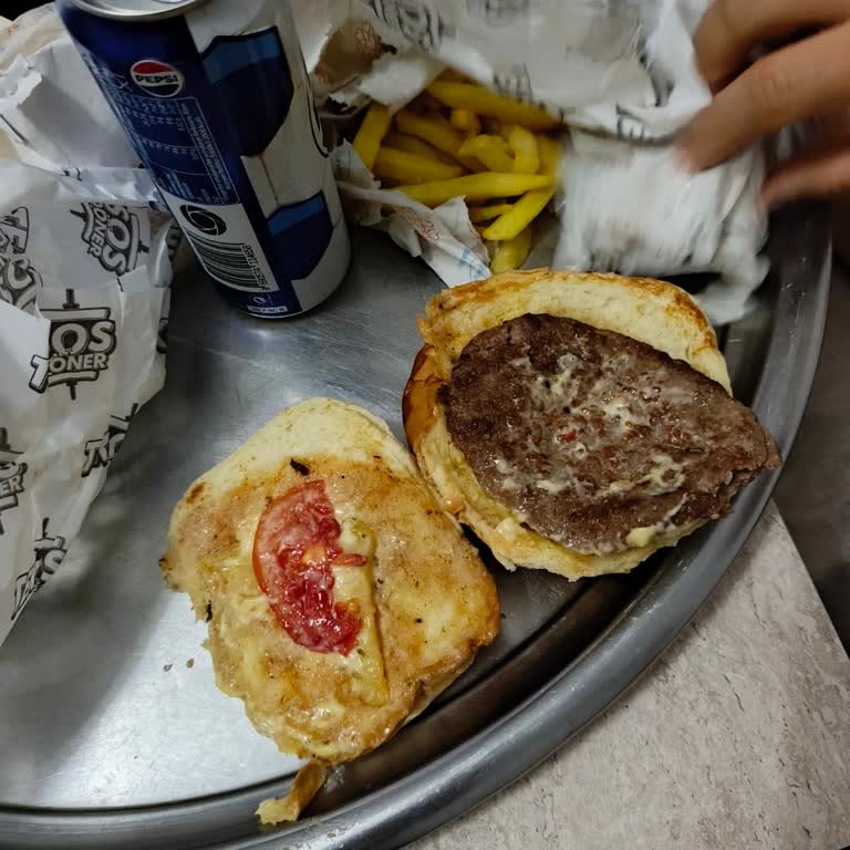 GetirYemek'te Eksik Hamburger Menüsü Ve İade Sözünün Tutulmaması