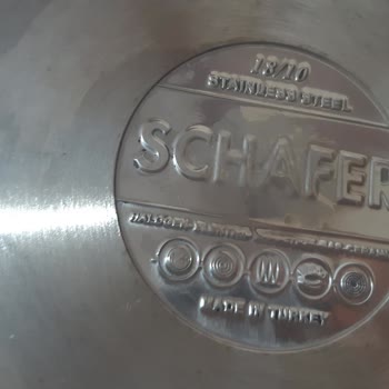Schafer Tenceresinin Cam Kapağı Kendi Kendine Kırıldı, Mağduriyet Ve Çözüm Talebi