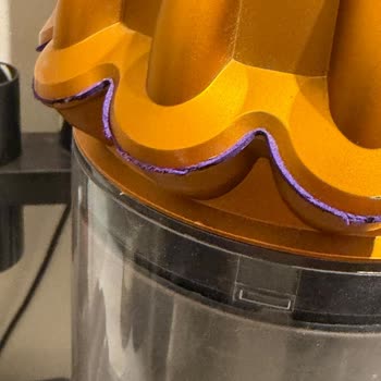 Dyson V15'te Mor Şerit Sorunu Garanti Kapsamında Değişim Talebi