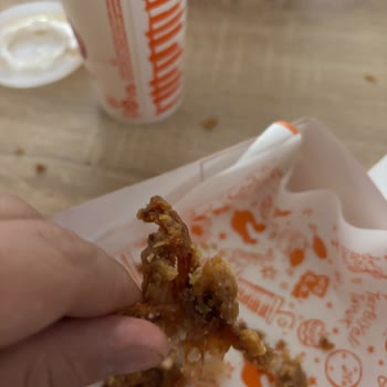 Sancaktepe Popeyes Şubesinde Tavuk Menüsü Sert Ve Yenemez