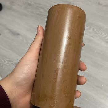 Yanıltıcı Ahşap Görünümü, Plastik Malzeme Ve Gecikmeli Teslimat Şikayeti