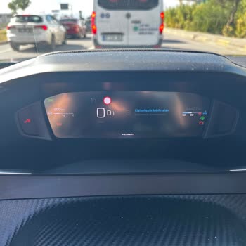 Peugeot 2008 Modelinde Tekrarlayan Motor Arızası Ve Aşırı Bakım Ücreti Şikayeti