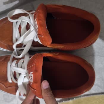 Üretim Hatası Nedeniyle Vans Ayakkabı Değişim Talebi