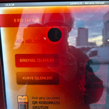 Bağcılar Nirvana Güneşli Pudo Kargo Otomatının Bozuk Ekranı Hâlâ Onarılmadı