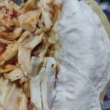 Yemeksepeti Bir Saat On Dakika Teslim Gecikmesi ve Soğuk Kuru Kalitesiz Dürüm