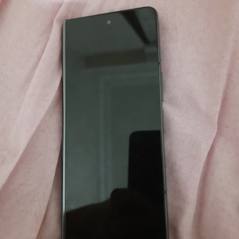 Garanti Kapsamında Arızalı Samsung Galaxy Z Fold5 İçin Kullanıcı Hatası İddiası Ve Fatura Sorunu