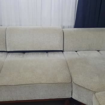 Enginev Mobilya Darıca Şubesinde Renk Atması Ve Tüylenme Nedeniyle Ayıplı Ürün Şikayeti
