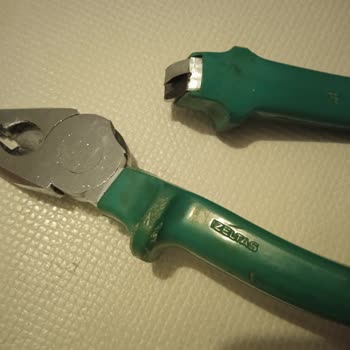 İzeltaş Pense Kırıldı, Garanti Kapsamında Değişim Talebi