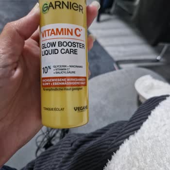Garnier Vitamin C Glow Booster Cildimde Kuruluk Ve Koyu Lekeler Oluştu