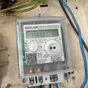 Körfez'de 10 M² İş Yerinde SEDAŞ'tan Hatalı Sayaç Değişimi Ve 49.445 TL'lik Aşırı Fatura