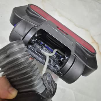 Dyson Süpürge Başlığındaki Tekrarlayan Kırılma Garanti Kapsamına Alınmalı