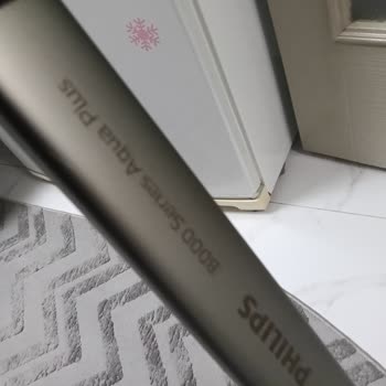 Philips Süpürge Plastik Parçaları Sürekli Kırılıyor Zemin Çizik Ve Leke Bırakıyor