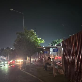 Şelale Parkı Otobüs Durağında Karanlık Ve Güvenlik Sorunu