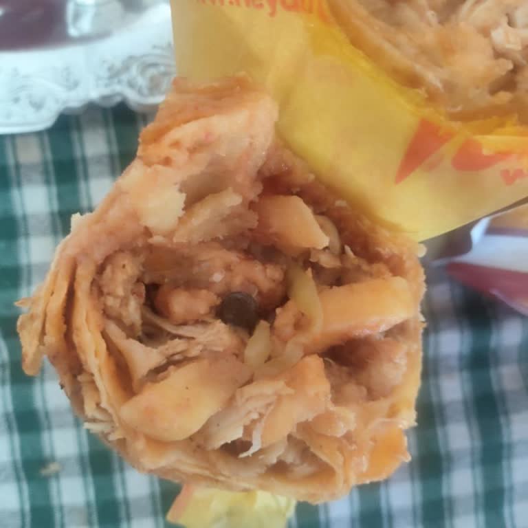 Uber Eats'ten Hey Döner Tenders Burrito'sinde Sert Yabancı Cisim Ve İade Reddi