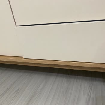 Bellona Konsolunda Yan Taraf Esnemesi Ve Kapak Sürtünmesi