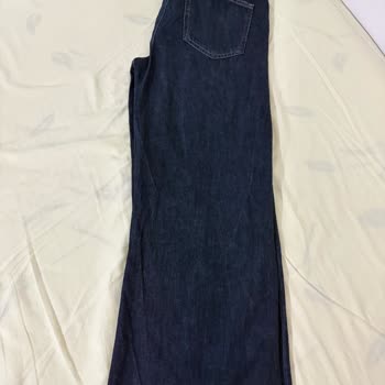 Mavi Malibu Jean İlk Yıkamada Çizgili İz Bıraktı Değişim Talebi